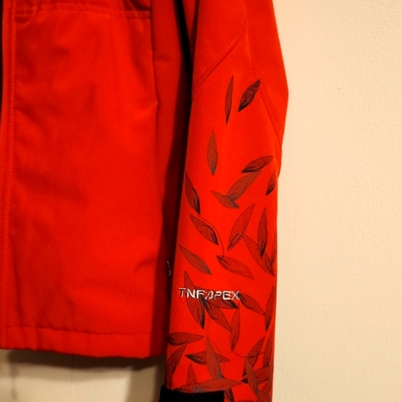 North Face Summit Series in red.  Women's size small.  Unique feather design. 🪶 - Picture 4 of 8